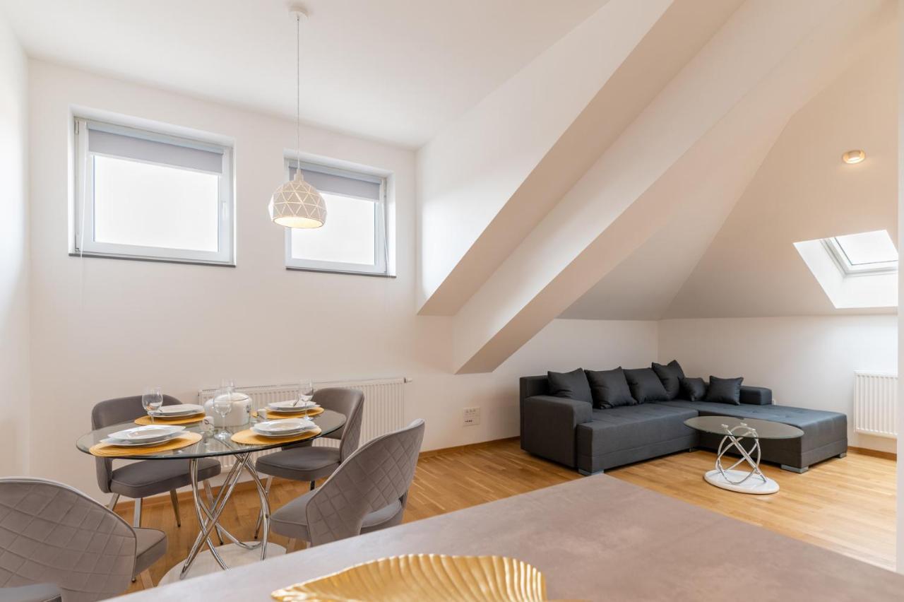 Adversarium Apartment Koprivnica